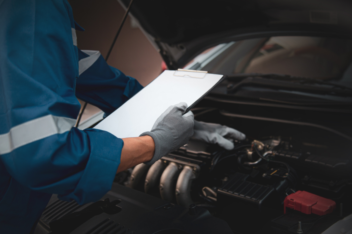 Motor Yağı Neden Siyahlaşır?